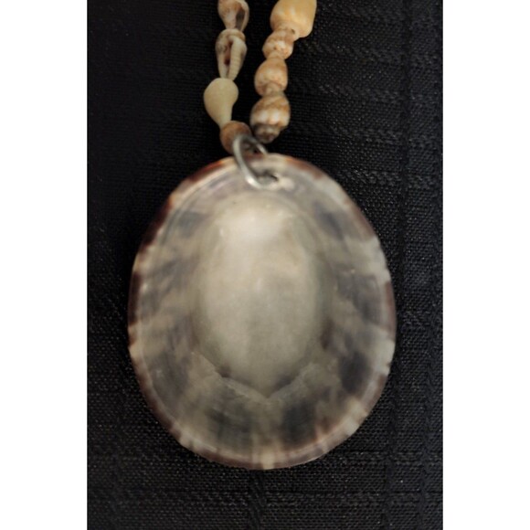 Vintage Limpet and Natural Seashells Statement Necklace - Picture 5 of 6